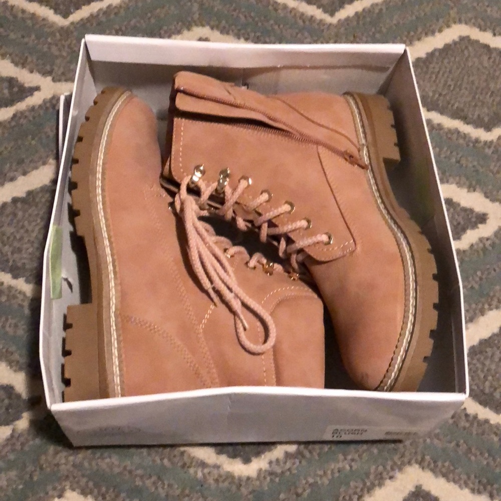 Steve Madden acorn blush boots